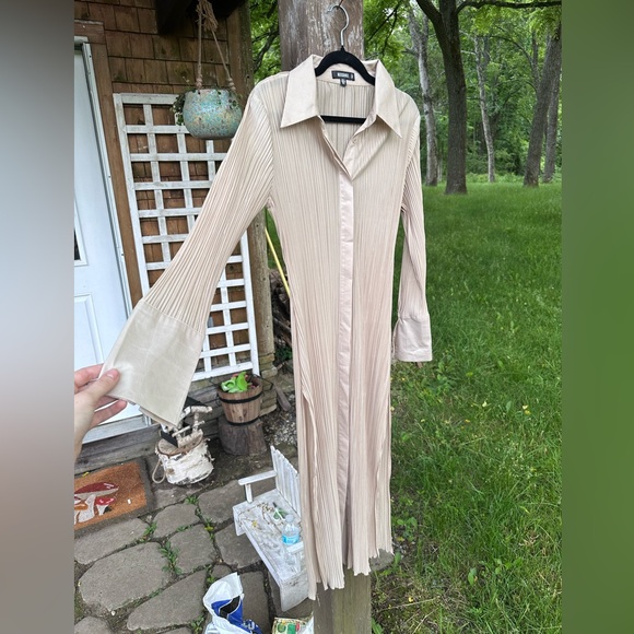 Missguided Tops - MISSGUIDED Long Button Down Blouse